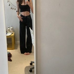 Black Levi’s rib cage jeans size 25